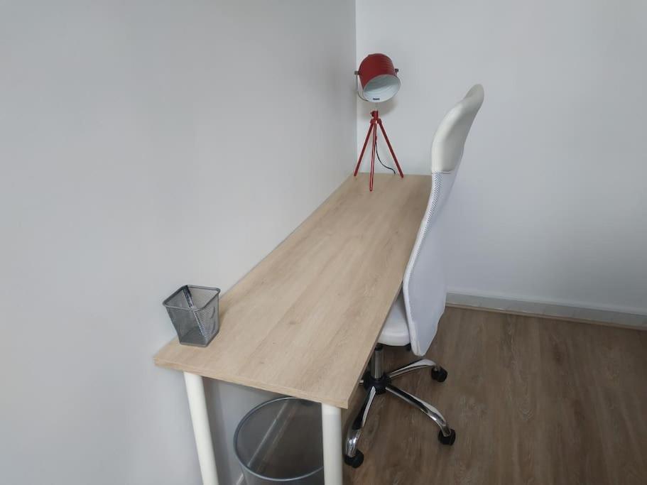 Le Saint-Lazare Appartement Au Calme Intra Muros Αβινιόν Εξωτερικό φωτογραφία